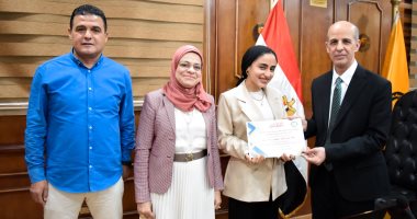 جامعة بنى سويف تكرم الطلاب الفائزين بالمراكز الأولى في مسابقة الطالب المثالى