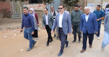 محافظ المنوفية يتفقد أعمال الرصف والتطوير بمتفرعات شارع النصر وطريق الدبايبة