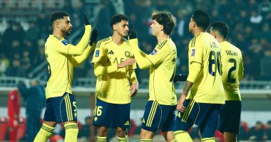 الاستقلال ضد النصر .. العالمي يتقدم بهدفين في الشوط الأول