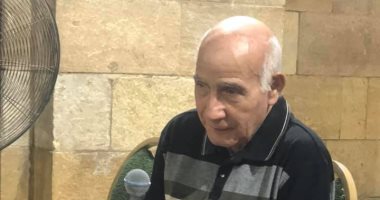 قبل الرحيل.. ماذا قال أحمد عنتر مصطفى عن علاقة أم كلثوم بأمير الشعراء؟