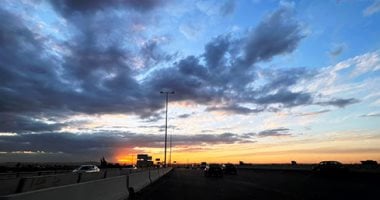 لوحات من صنع الطبيعة.. لقطات ساحرة للغروب 