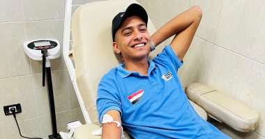 طلاب بجامعة كفر الشيخ يتبرعون بالدم بالمستشفى الجامعي
