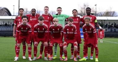 المصري ألفين أيمن يقود ليفربول لفوز قاتل ضد ايندهوفن في دوري أبطال أوروبا