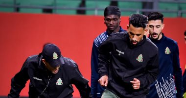 الجيش الملكى ضد الأهلى.. بطل المغرب يؤدى المران الأخير قبل مواجهة غد.. فيديو