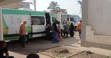 فحص 1265 مواطنا بالمجان ضمن قوافل حياة كريمة الطبية بدمياط