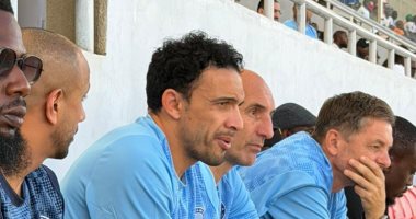 الجهاز الفني لبيراميدز فى مباراة المصرى وزيسكو