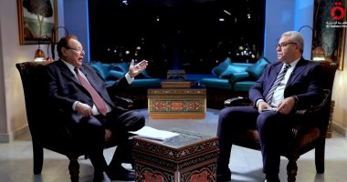 علي ناصر محمد: الدعم المصري كان محورياً في انتصار ثورة 14 أكتوبر بجنوب اليمن