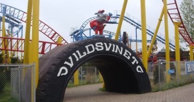 أغرب 5 مدن ملاهى حول العالم.. مستوحاة من مصنع حلويات والمسرح الرومانى