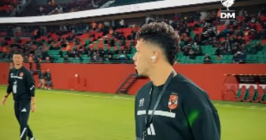 لاعبو الأهلى يعاينون ملعب مولاى الحسن قبل مباراة الجيش الملكى.. فيديو