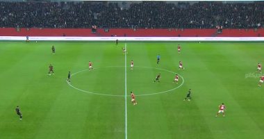 15 دقيقة.. بداية سريعة وتبادل هجمات بين الأهلى و الجيش الملكى والنتيجة 0-0