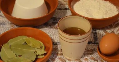 اعرف طريقة عمل تشيز كيك من الفرن البريطانى أيام عصر الإمبرواطورية الرومانية