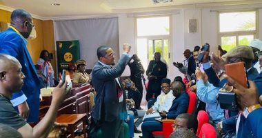 صامويل إيتو يؤمن مقعد رئاسة الاتحاد الكاميروني بعد صراع طويل مع الحكومة 