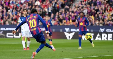برشلونة ضد ألافيس.. البارسا يقلب الطاولة 2-1 فى شوط مثير.. فيديو