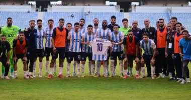 لاعبو بيراميدز يدعمون رمضان صبحى قبل مباراة باور ديناموز