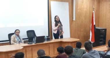 كليات قطاع الآداب بجامعة القاهرة الأهلية تنظم ندوة الأشكال الحديثة للإدمان والغزو الفكري