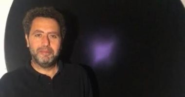 بعد اختياره قيمًا فنيًا ببينالى فينيسيا 2026.. مسيرة آرمن أجوب الفنية