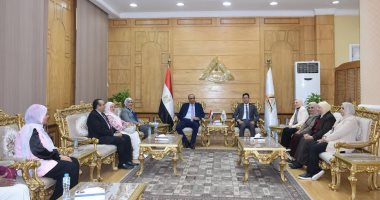 رئيس جامعة بنها يستقبل فريق هيئة ضمان جودة التعليم لاعتماد كلية التمريض