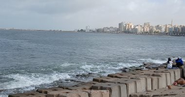 سحب وانخفاض بدرجات الحرارة فى الإسكندرية.. فيديو