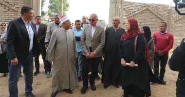 محافظ المنيا يتفقد إنشاء معهد أزهري بالجهود الذاتية بقرية بني محمد سلطان