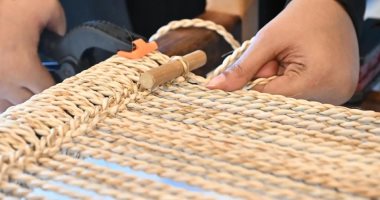 ورشة "قعايد من خوص" تعيد للحرفة الجيزانية حضورها فى بيت الثقافة السعودى