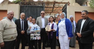 محافظ المنيا يتابع انتظام العملية التعليمية بمدرسة بني محمد سلطان