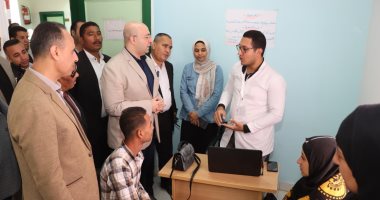 محافظ بنى سويف يتفقد وحدة طب الأسرة بالشوبك ويوجه بتسهيل الخدمات للمواطنين