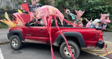  تجربة بصرية مبتكرة.. تحويل السيارات إلى منصات مبهجة فى معرض أمريكى