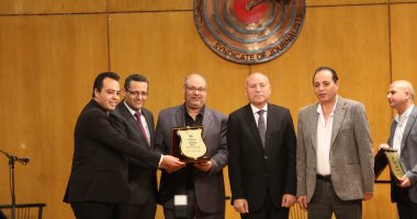 خالد البلشي: حفل جائزة التفوق الصحفي عقب عودة الزملاء من أداء العمرة