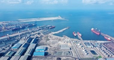 أول محطة لوجستية لتداول وتخزين الغلال وصناعات القيمة المضافة.. تستهدف زيادة طاقة استيعاب التداول والتخزين بميناء الدخيلة من 6 لـ7 ملايين طن سنويا.. طولها 1150 مترا وقادرة على استقبال 4 سفن بطول 240 مترا.. صور