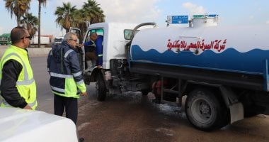 بعد تأخرها بسبب المرتفع الجوى.. نوة باقى المكنسة تضرب الإسكندرية بأمطار متفاوتة الشدة.. أحياء وسط والعامرية والعجمى الأكثر تأثرا.. وتصريف تجمعات المياه واستمرار تطهير الشنايش بالمناطق الحيوية.. صور