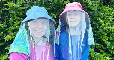 شقيقتان لا يخرجان فى الشمس أبدا بسبب مرض نادر.. اعرف القصة