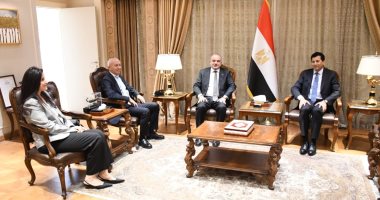 وزير الشباب والرياضة يستقبل رئيس الاتحاد الدولي للسلاح