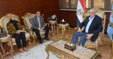 محافظ الغربية يستقبل رئيس الخدمات البيطرية لمتابعة تطوير المنظومة