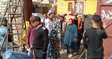 محافظ الإسماعيلية يتابع جهود وحدة تنظيم المخلفات وإزالة أماكن النباشين بالقنطرة غرب