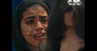 متسابقة بكاستنج تبكى من الاندماج فى المشهد واللجنة تصفق لها