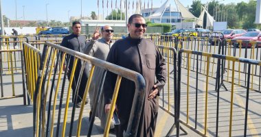 المصريون بالكويت يتوافدون على لجان الاقتراع فى ثانى أيام إعادة انتخابات النواب