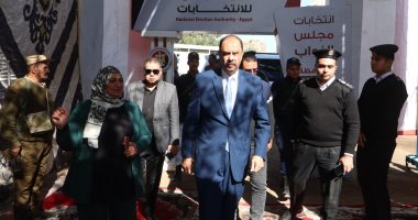 محافظ سوهاج يتفقد لجان الانتخابات بدار السلام والمنشاة ومركز سوهاج  