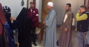 إقبال كبير من الناخبين على الإدلاء بأصواتهم فى الانتخابات بقرى مركز سوهاج 