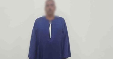 الداخلية تضبط شخصا لتوزيعه أموال بمحيط لجان فى قنا