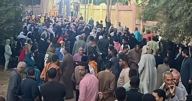 إقبال متزايد على لجنة قرية الخطارة في انتخابات النواب بقنا