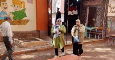 إقبال كبير من السيدات بالمشاركة فى انتخابات مجلس النواب بسوهاج 