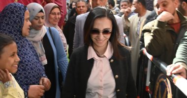 محافظ البحيرة تتفقد لجان انتخابات مجلس النواب لمتابعة سير عمليات التصويت