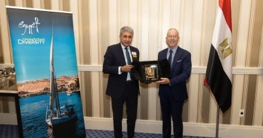 وزير السياحة والآثار يبحث زيادة التدفقات السياحية من السوق الأمريكي إلى مصر