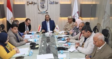 غرفة العمليات الرئيسية بسوهاج تتابع سير ثان أيام انتخابات مجلس النواب    