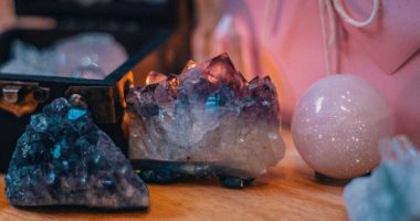 أقوى 7 ميكسات أحجار كريمة لعام 2026.. تزيد الحظ والمال والصحة الجيدة