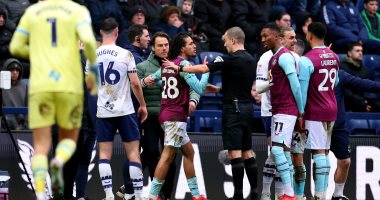 حنبعل المجبري لاعب بيرنلي الانجليزي