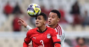 ياسين مرعى لاعب منتخب مصر ضد الإمارات  