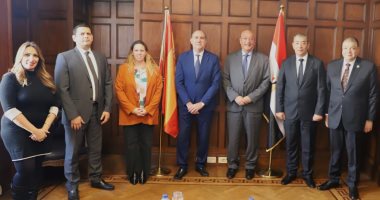 "الغرفة التجارية بالإسكندرية" تستقبل المستشار الاقتصادي بسفارة إسبانيا