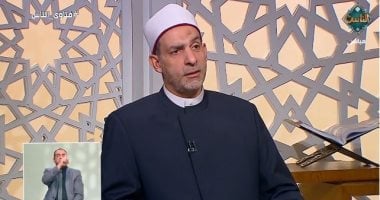 ما حكم عقوق الوالدين؟.. أمين الفتوى يجيب