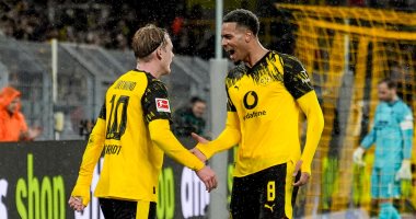في الكورة :
دورتموند يهزم هوفنهايم بثنائية ويلاحق البايرن على صدارة الدوري الألماني